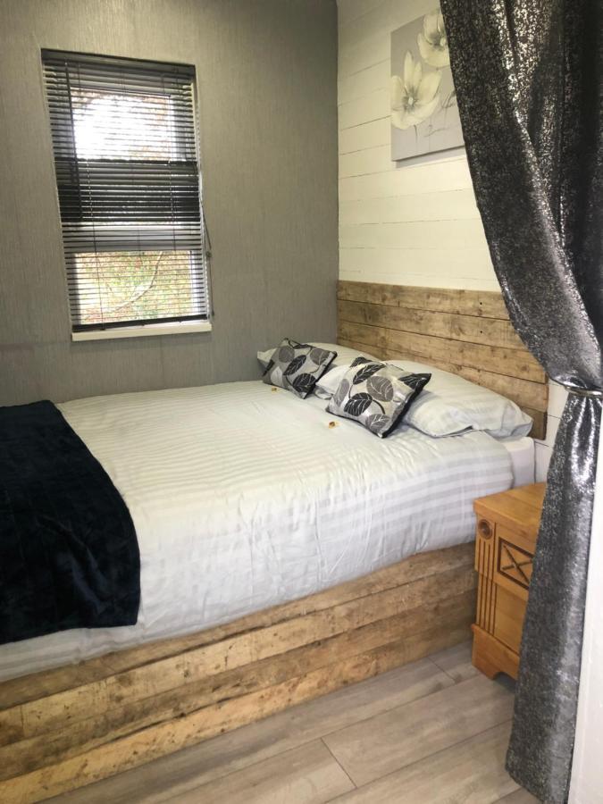 Gracelands Glamping 1 *